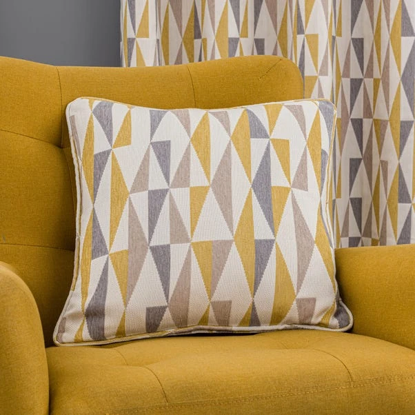 Elements Triangle Cushion 8 Elements Triangle Cushion - Image 6