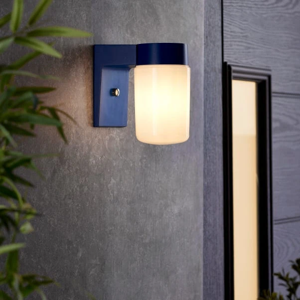 Elements Taylor Industrial Outdoor Wall Light 20 Elements Taylor Industrial Outdoor Wall Light - Image 18